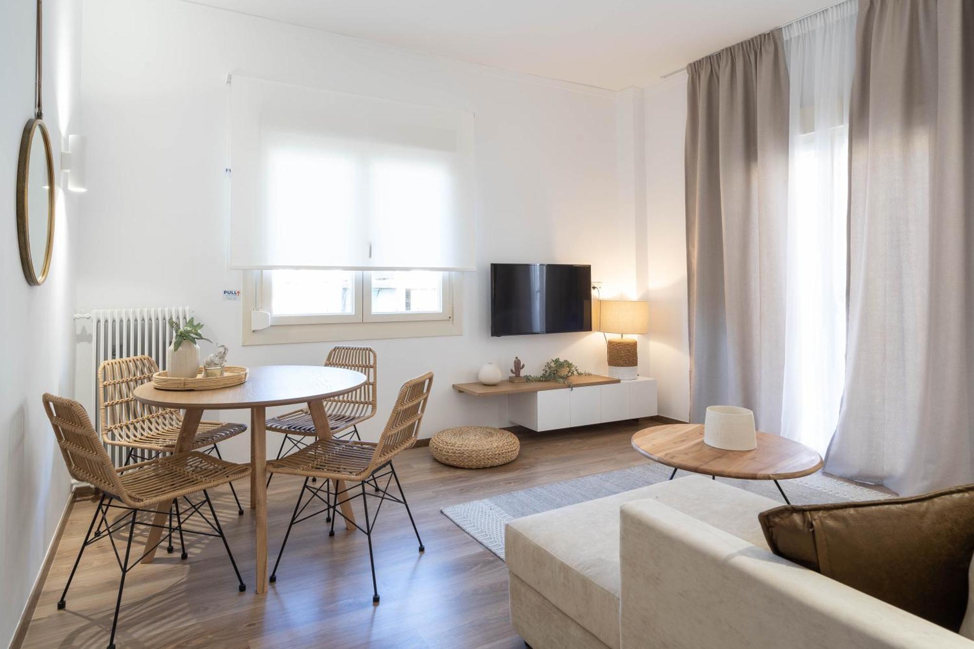 Urban Boho Apartment In Koukaki アテネ エクステリア 写真