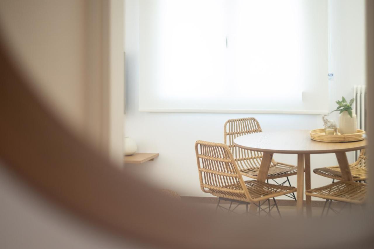 Urban Boho Apartment In Koukaki アテネ エクステリア 写真
