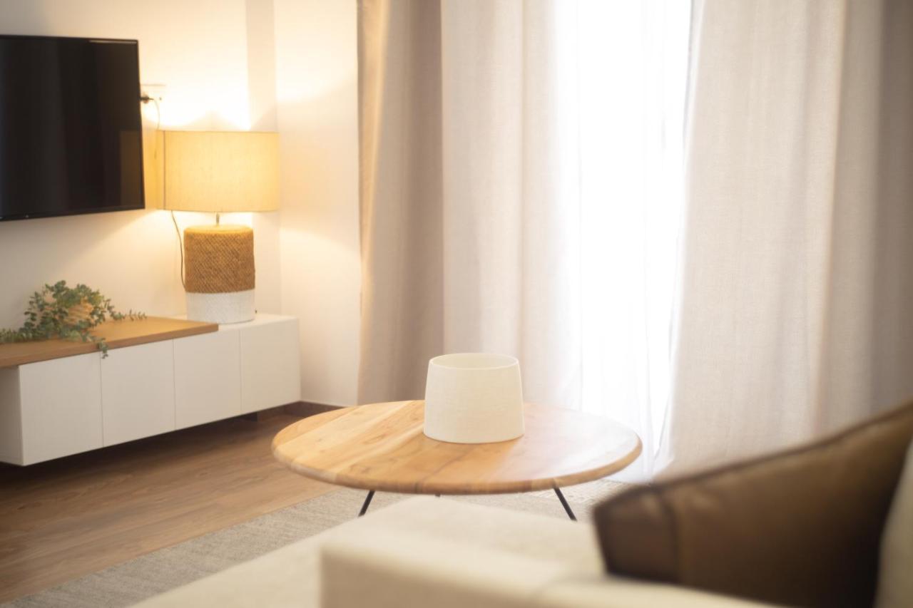 Urban Boho Apartment In Koukaki アテネ エクステリア 写真